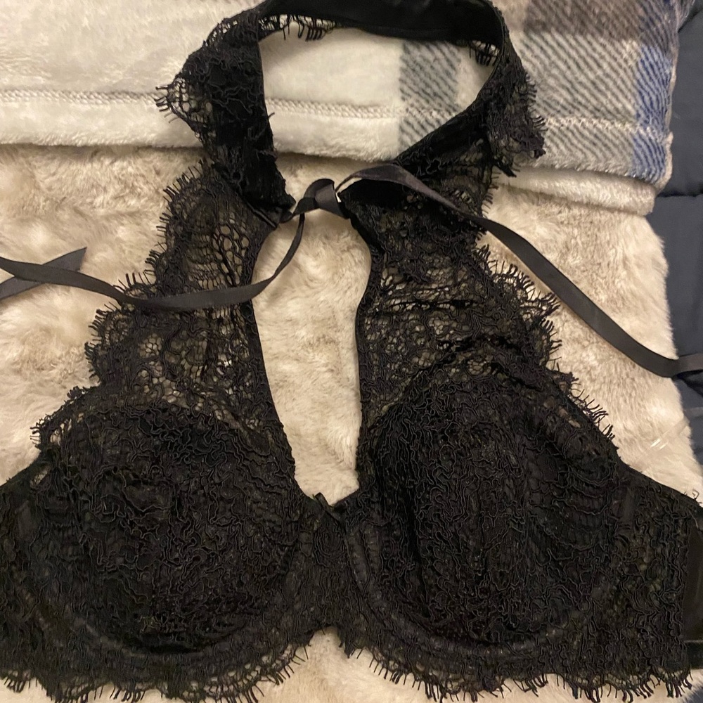 NWT VS Very Sexy 34D Tie Neck Black Lace Bra
